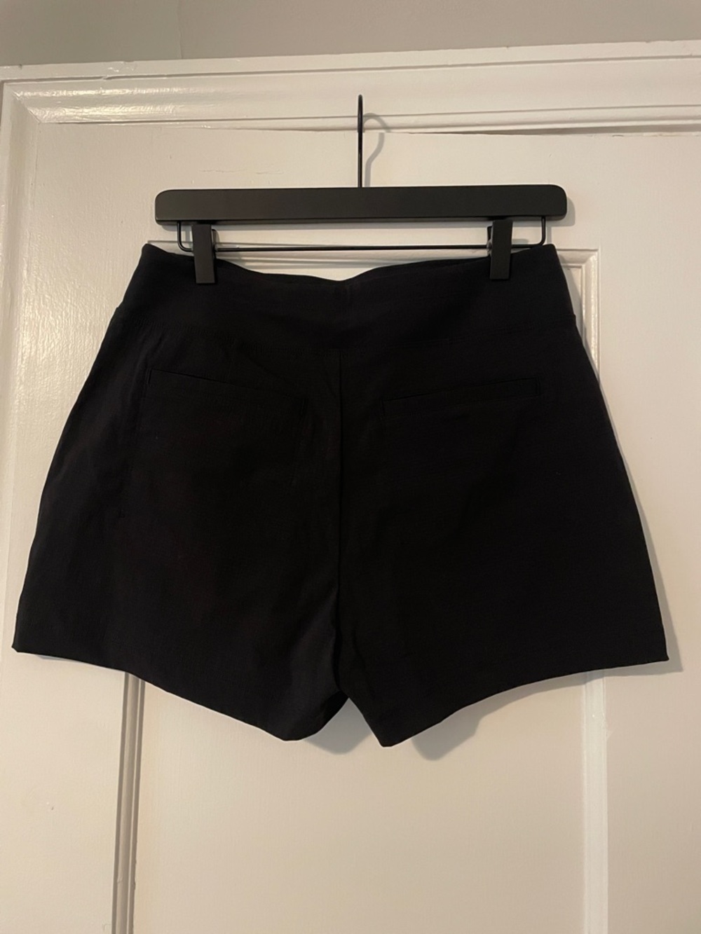 Athleta Trekkie North Short in Black - Picture 4 of 4